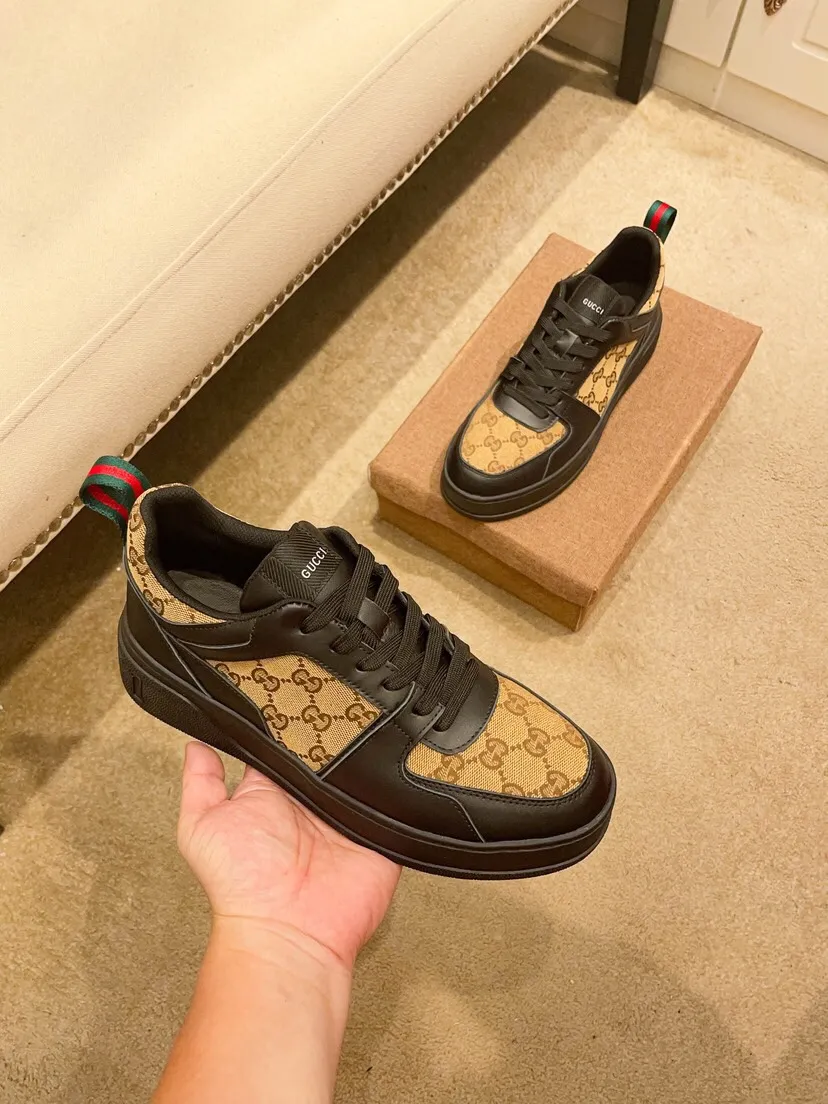 Factory price 440 [Gucci] Gucci's latest casual Korean-style men's shoes, new autumn and winter design, perfect workmanship, cabinet quality, upper: cowhide material, leather lining; soft and comfortable, rubber outsole ultra-light, wear-resistant, simple, versatile fashion men's shoes, color optional, size 38--44